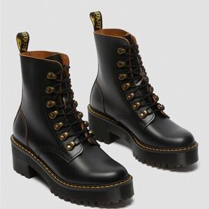 LEONA WOMEN'S VINTAGE SMOOTH LEATHER HEELED BOOTS NEW